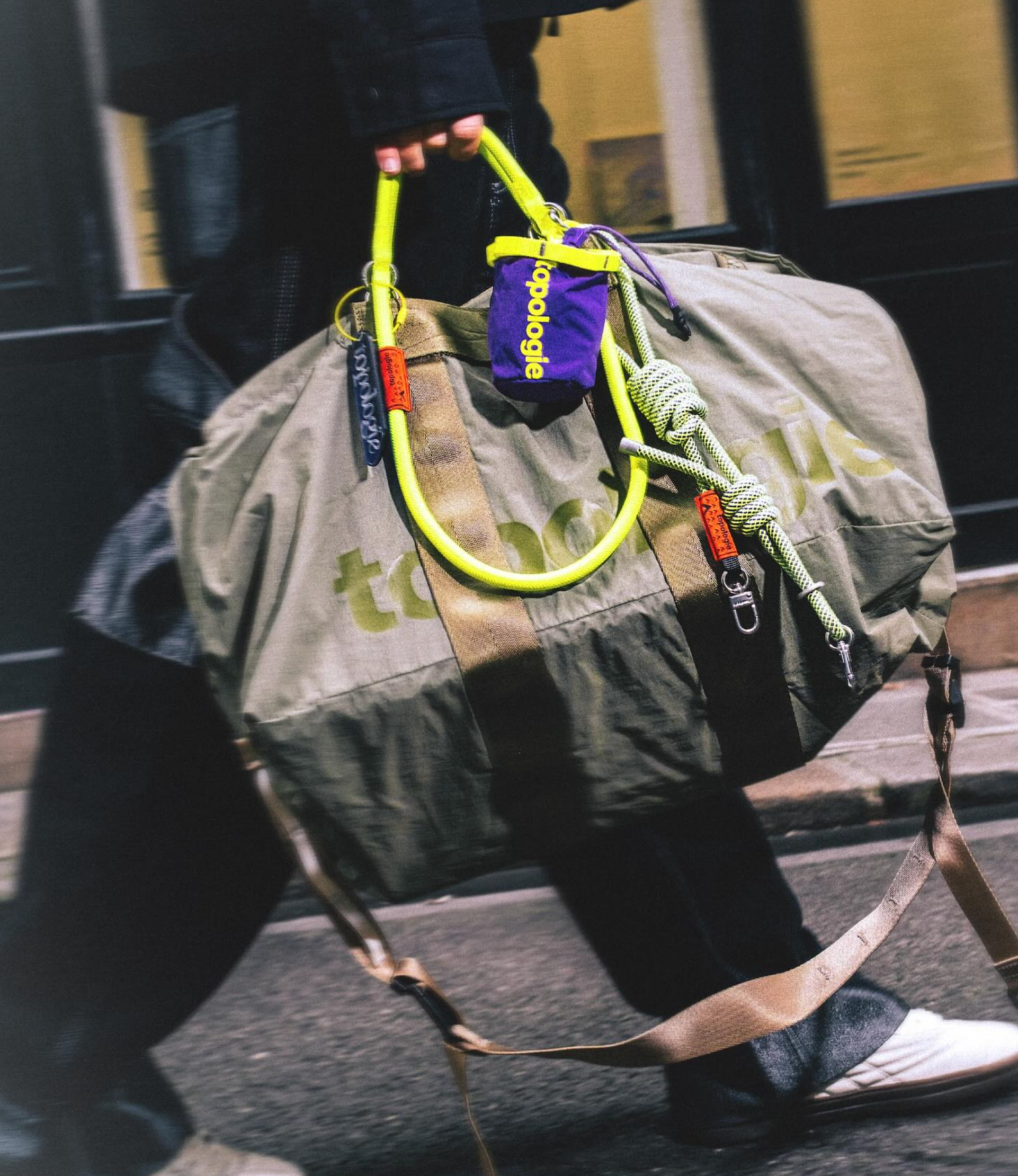 Make it Your Own: an Introduction to Topologie's Modular Wares System